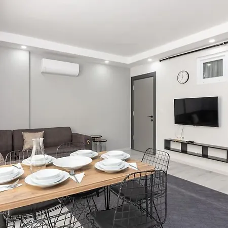 3-sehir Merkezinde Bueyuek 3 Yatak Odasi * Antália